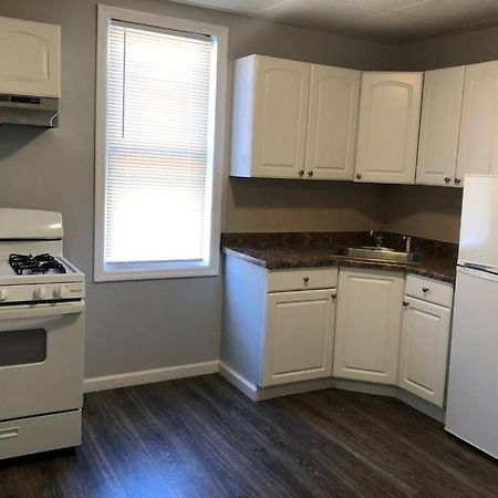 Private 2-Bedroom With Free Parking And Direct Bus To Nyc Manhattan Only 2 Blocks Away Linden Exterior foto