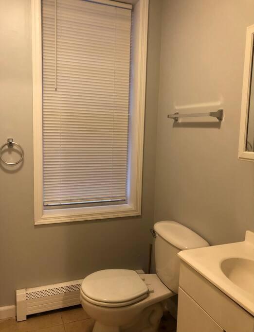 Private 2-Bedroom With Free Parking And Direct Bus To Nyc Manhattan Only 2 Blocks Away Linden Exterior foto